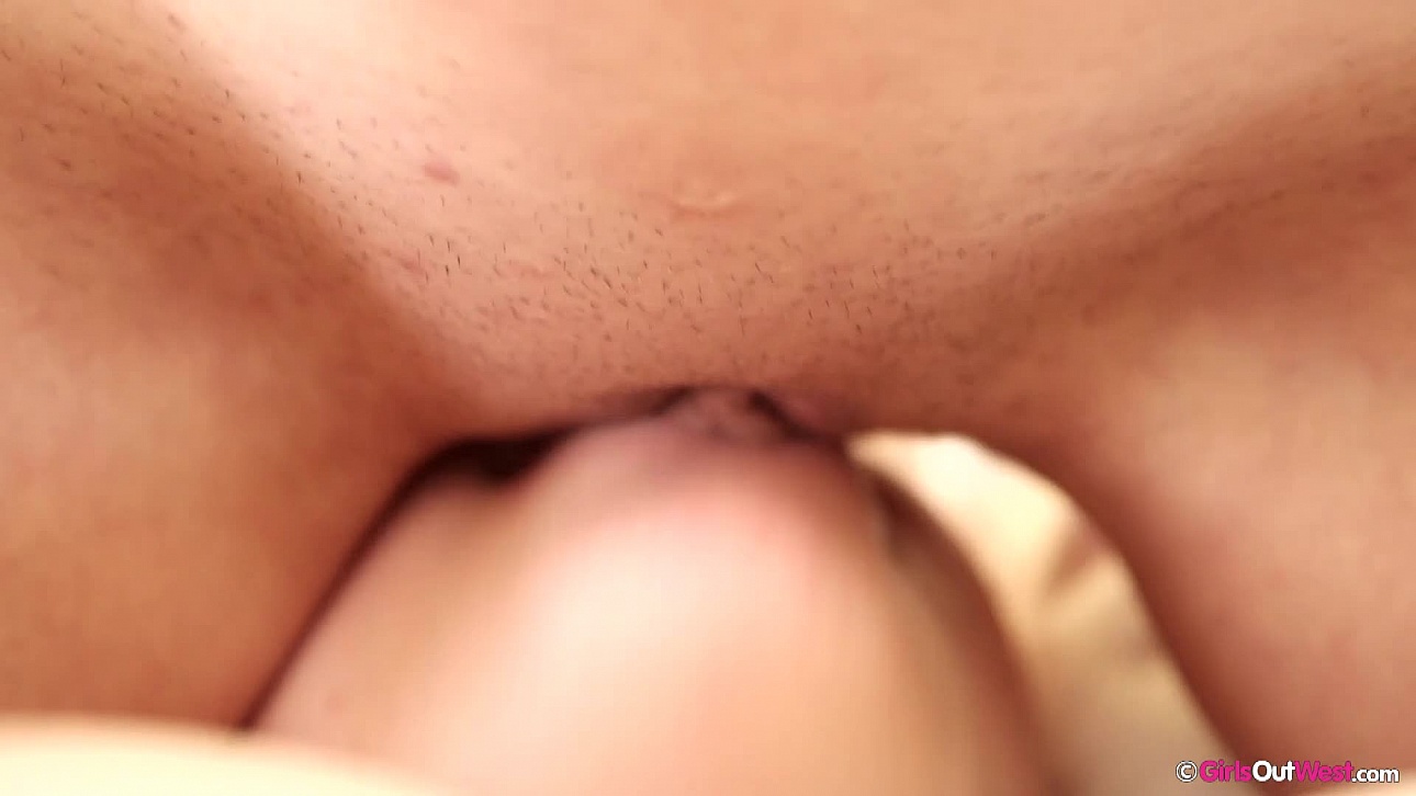 Amilie & Candy Alexa - Lay Over pt2