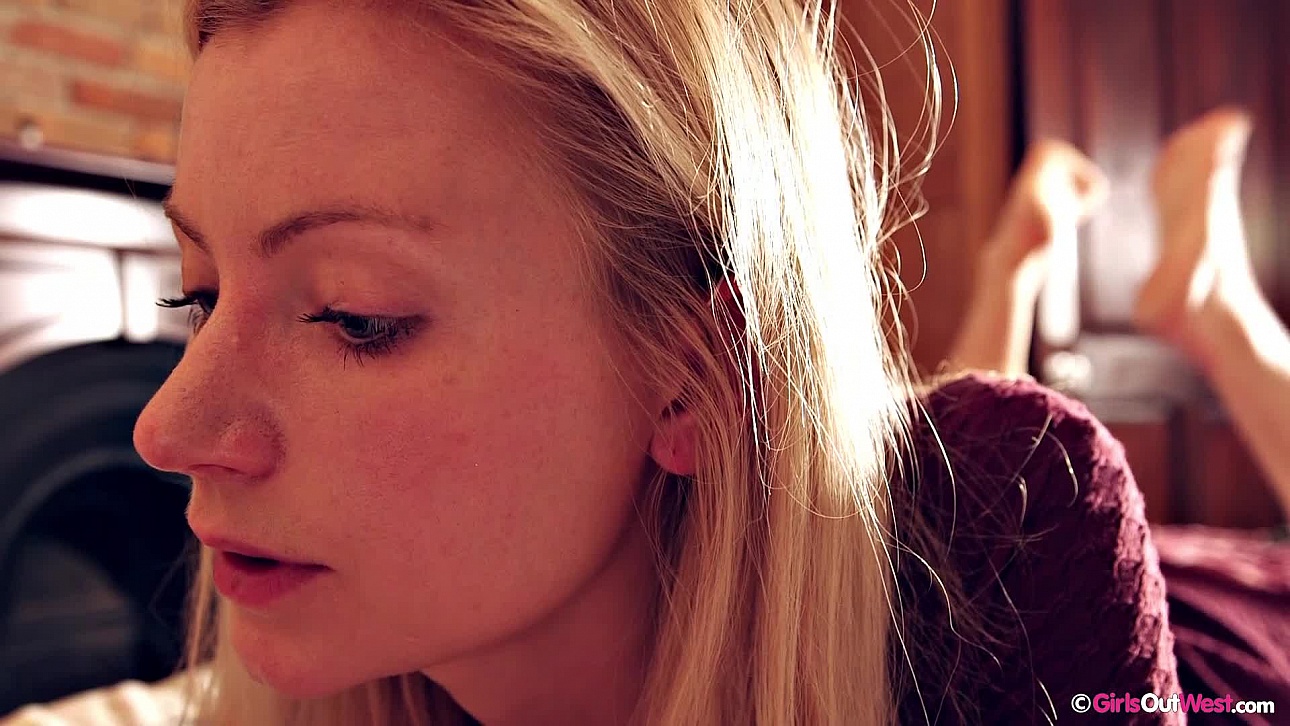 Velvet - Puzzle Play