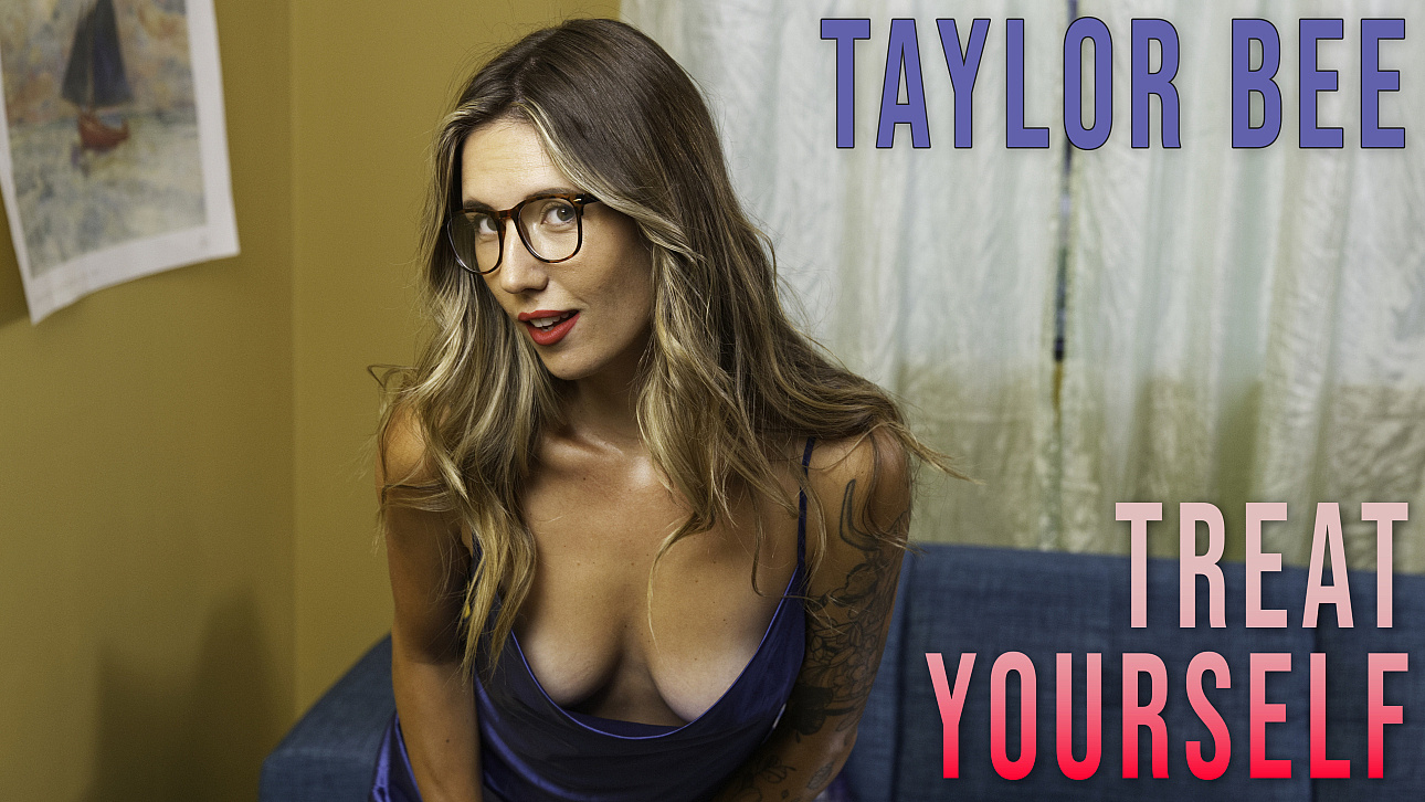 Girls Out West Taylor Bee Treat Yourself